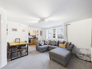 Lounge- click for photo gallery